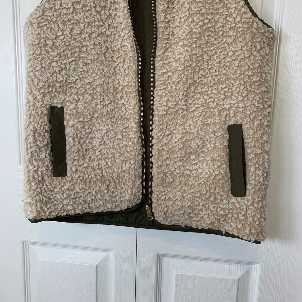 Indigo Soul Reversible Vest Quilted One Side Reverses to Sherpa Side Small NWT - Picture 10 of 16